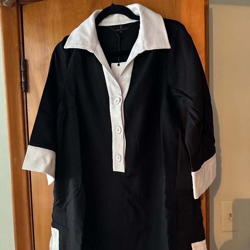 New with tags AbbeyGlass Piper Caftan Size Large